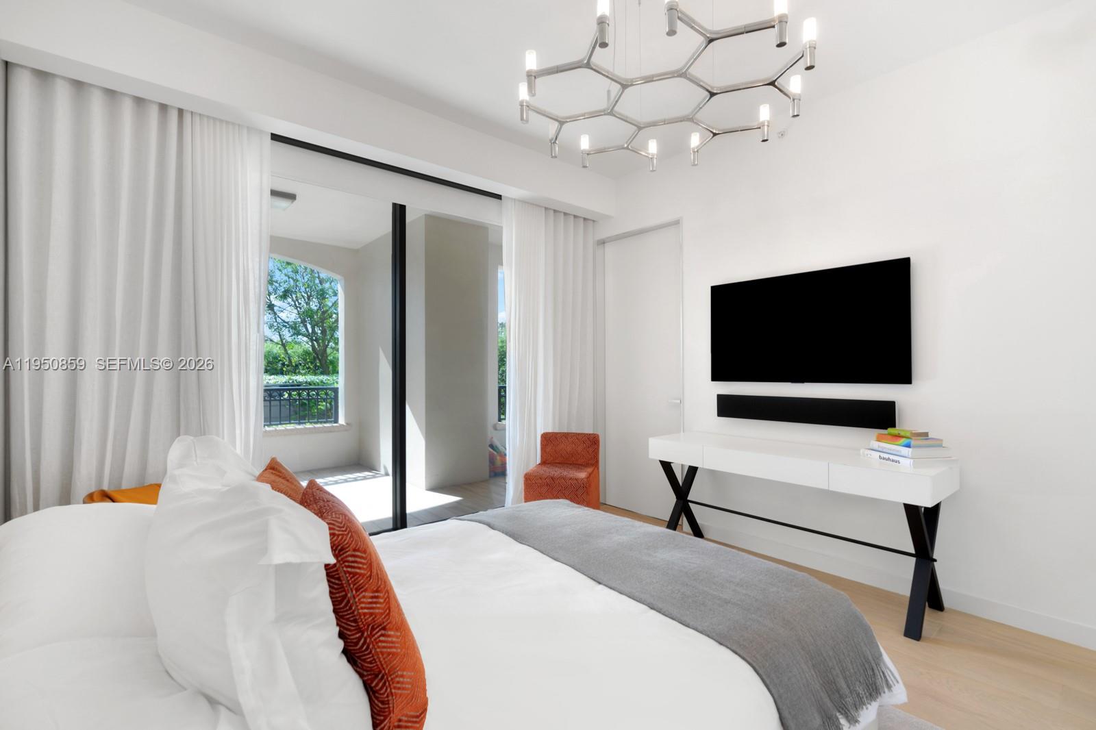 6800 Fisher Is Dr #6822 Miami Beach, FL 33109