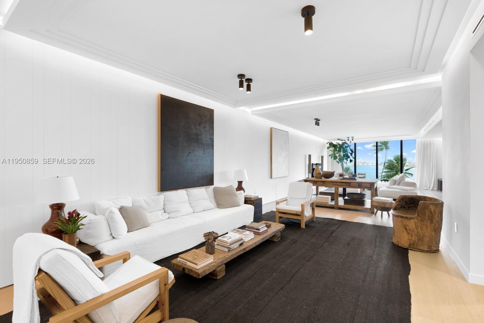 6800 Fisher Is Dr #6822 Miami Beach, FL 33109