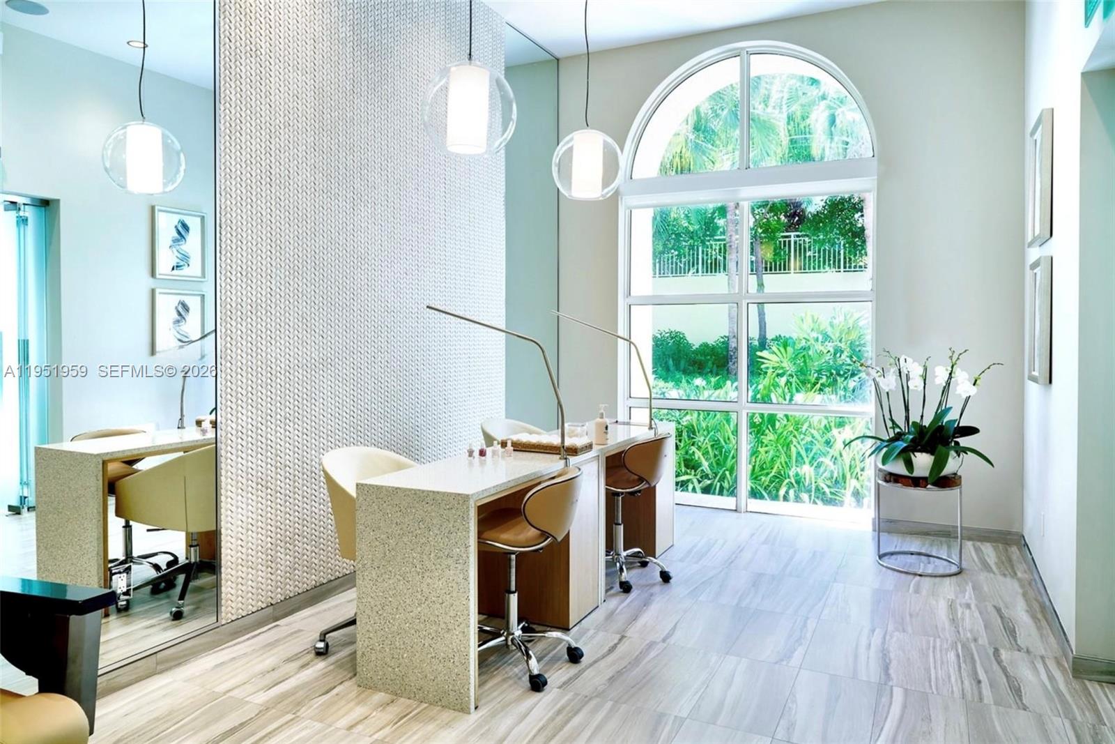 703 Crandon Blvd #PH-3 Key Biscayne, FL 33149