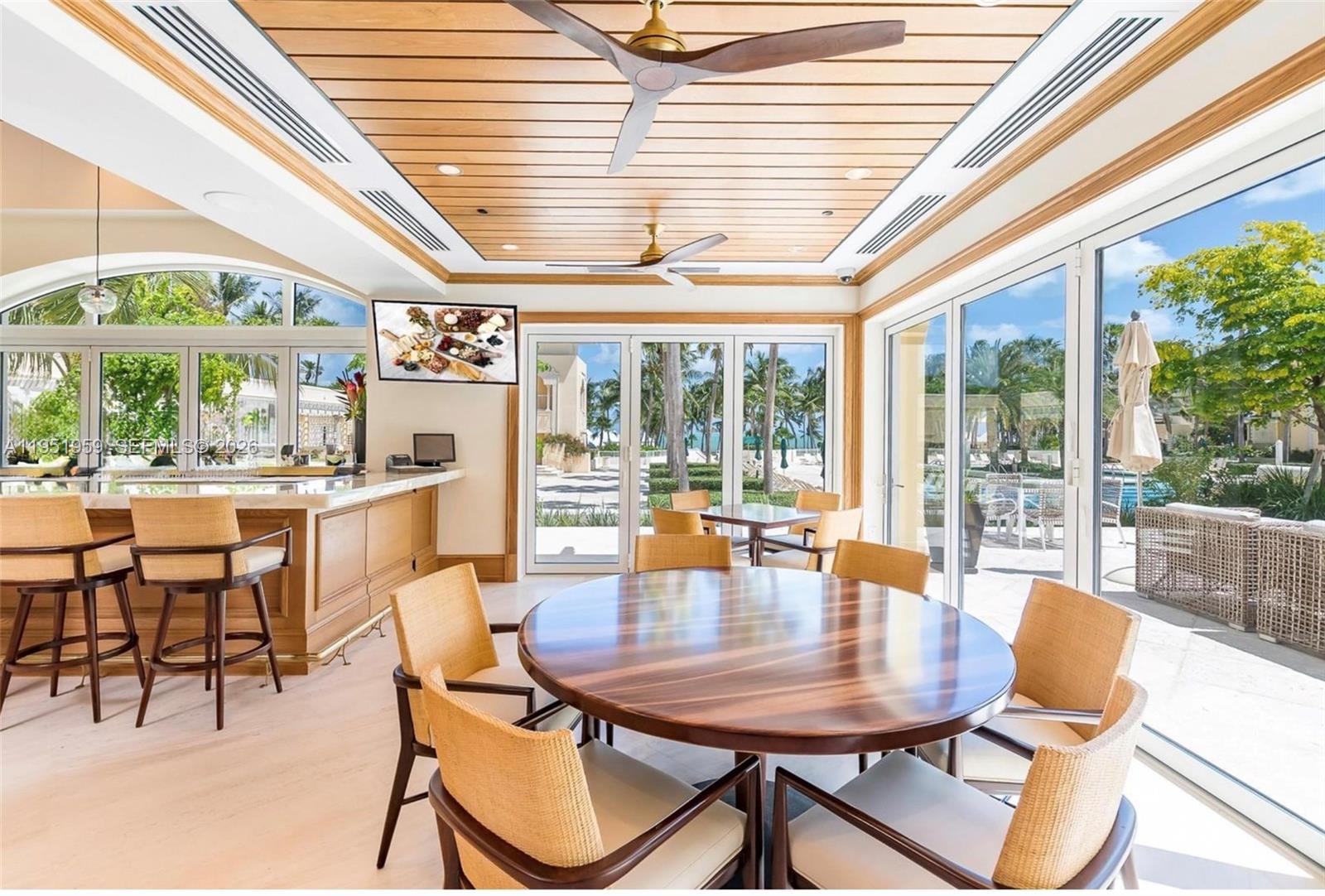 703 Crandon Blvd #PH-3 Key Biscayne, FL 33149