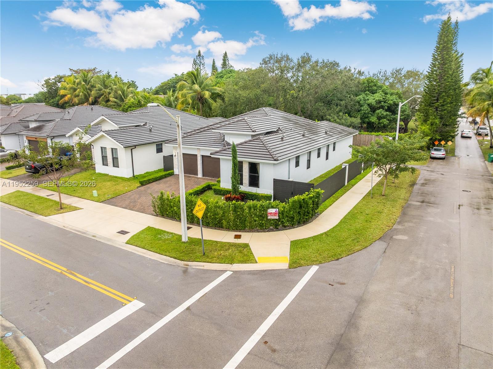 19410 SW 124th Ct Miami, FL 33177