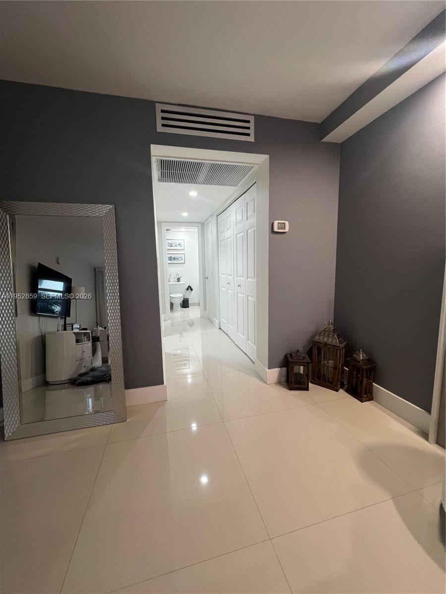 6770 Indian Crk Dr #5P Miami Beach, FL 33141