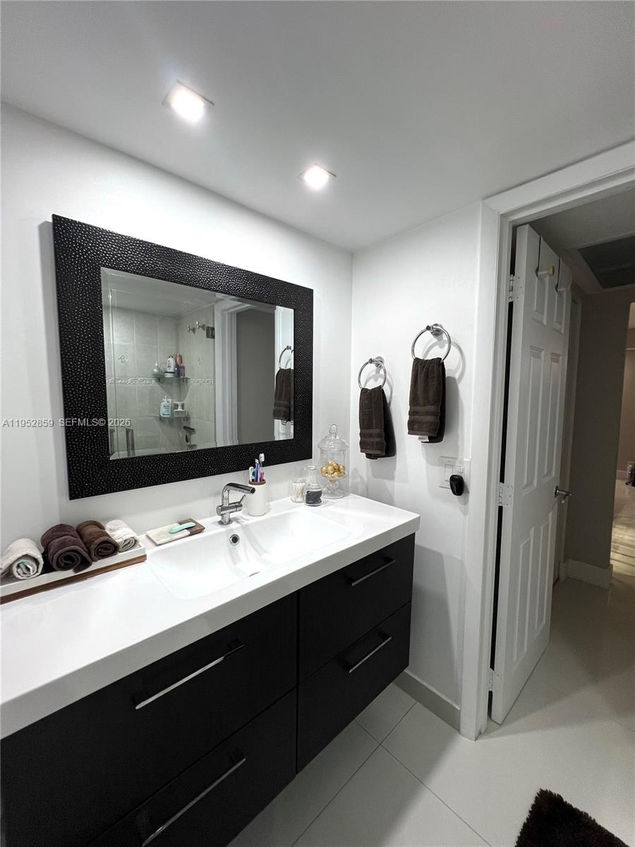 6770 Indian Crk Dr #5P Miami Beach, FL 33141