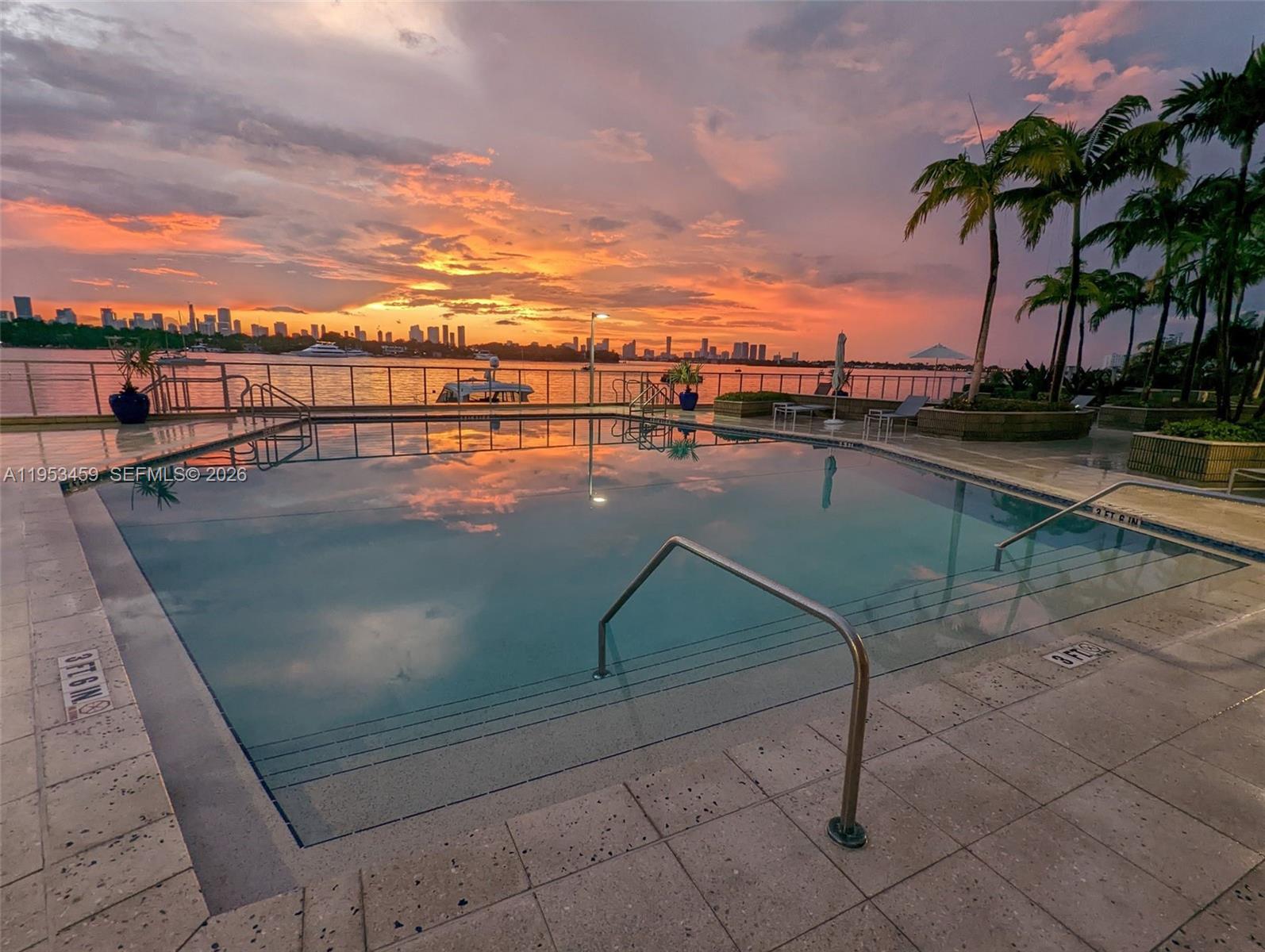 image South Bay Club30