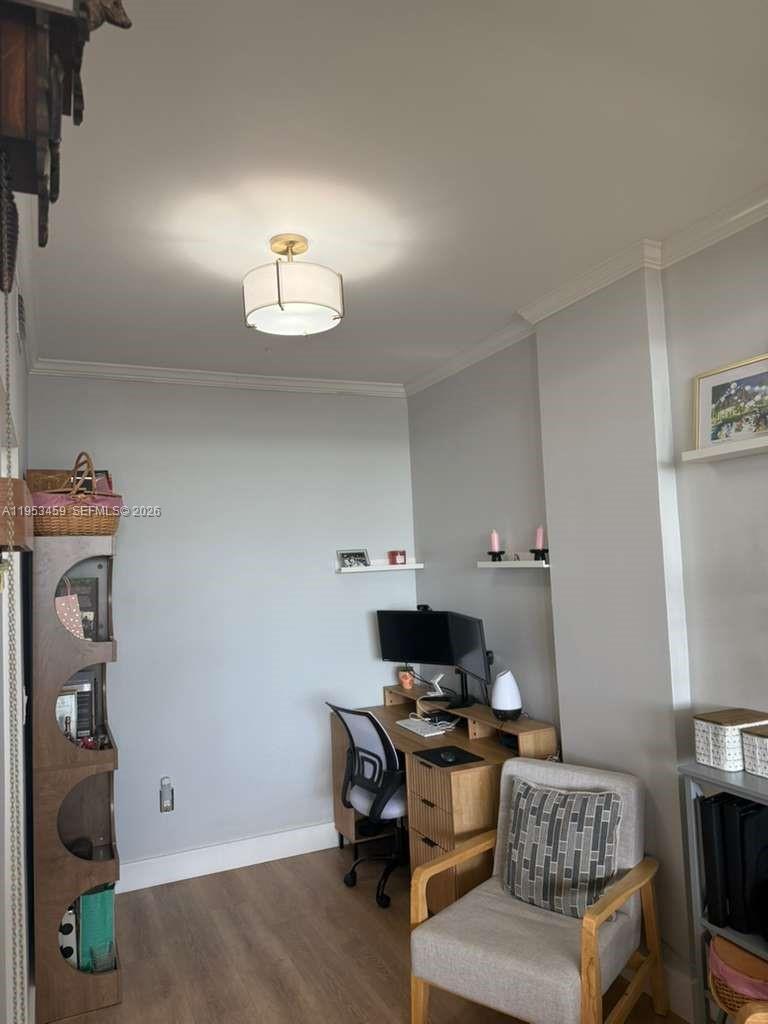 image South Bay Club4