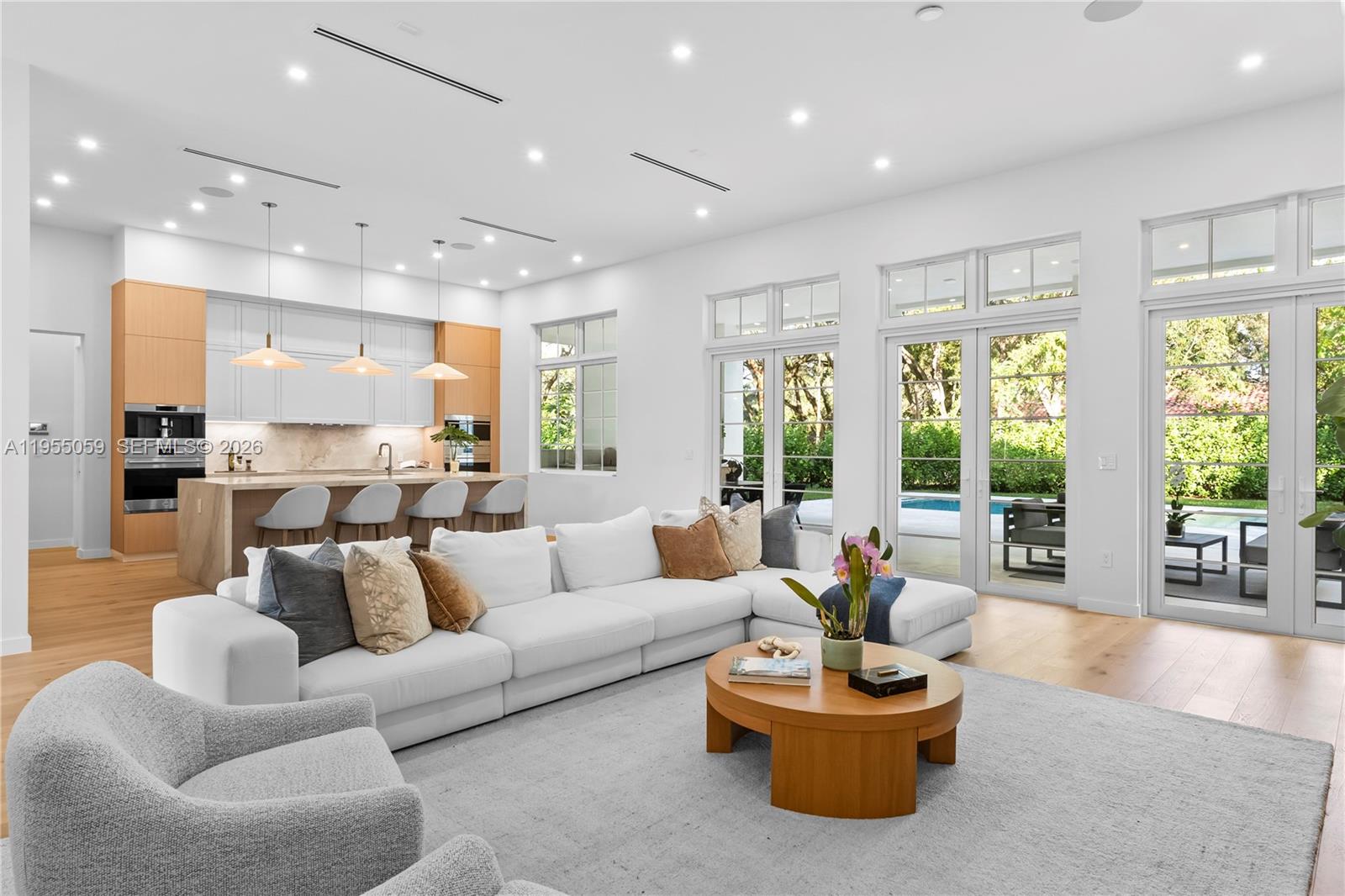 7605 SW 71st Ave Miami, FL 33143