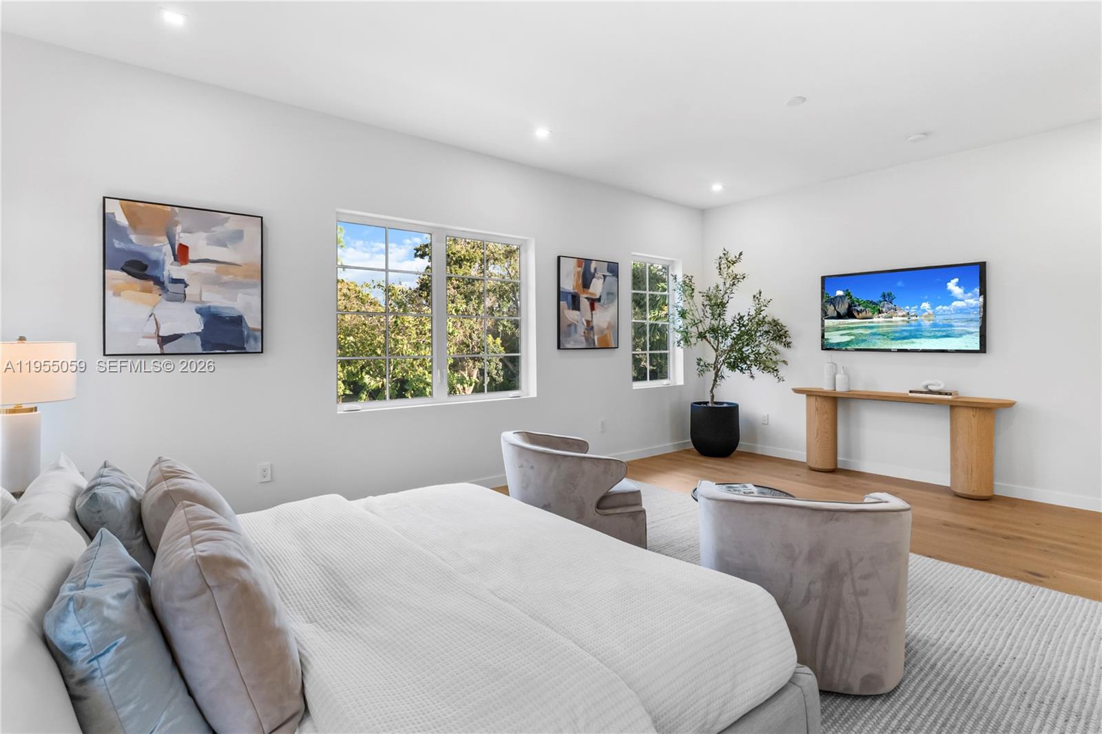 7605 SW 71st Ave Miami, FL 33143