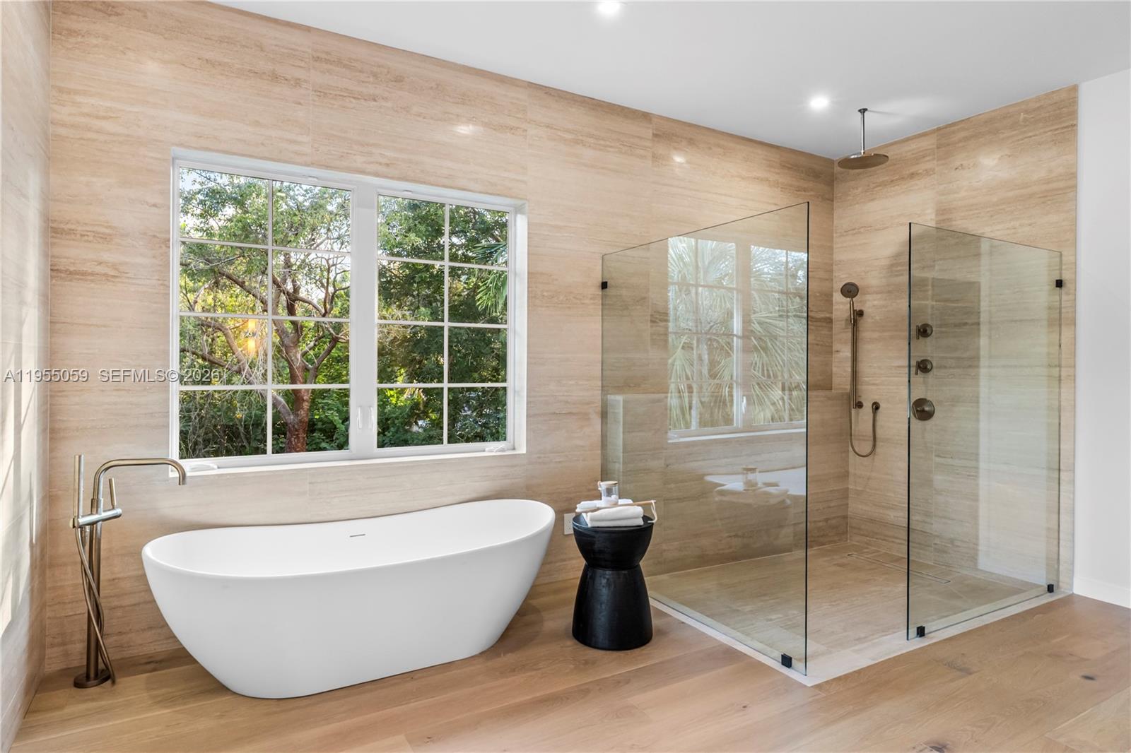 7605 SW 71st Ave Miami, FL 33143