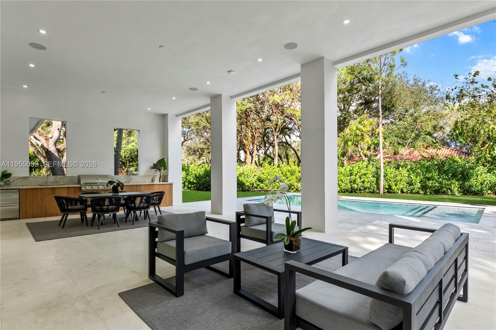 7605 SW 71st Ave Miami, FL 33143