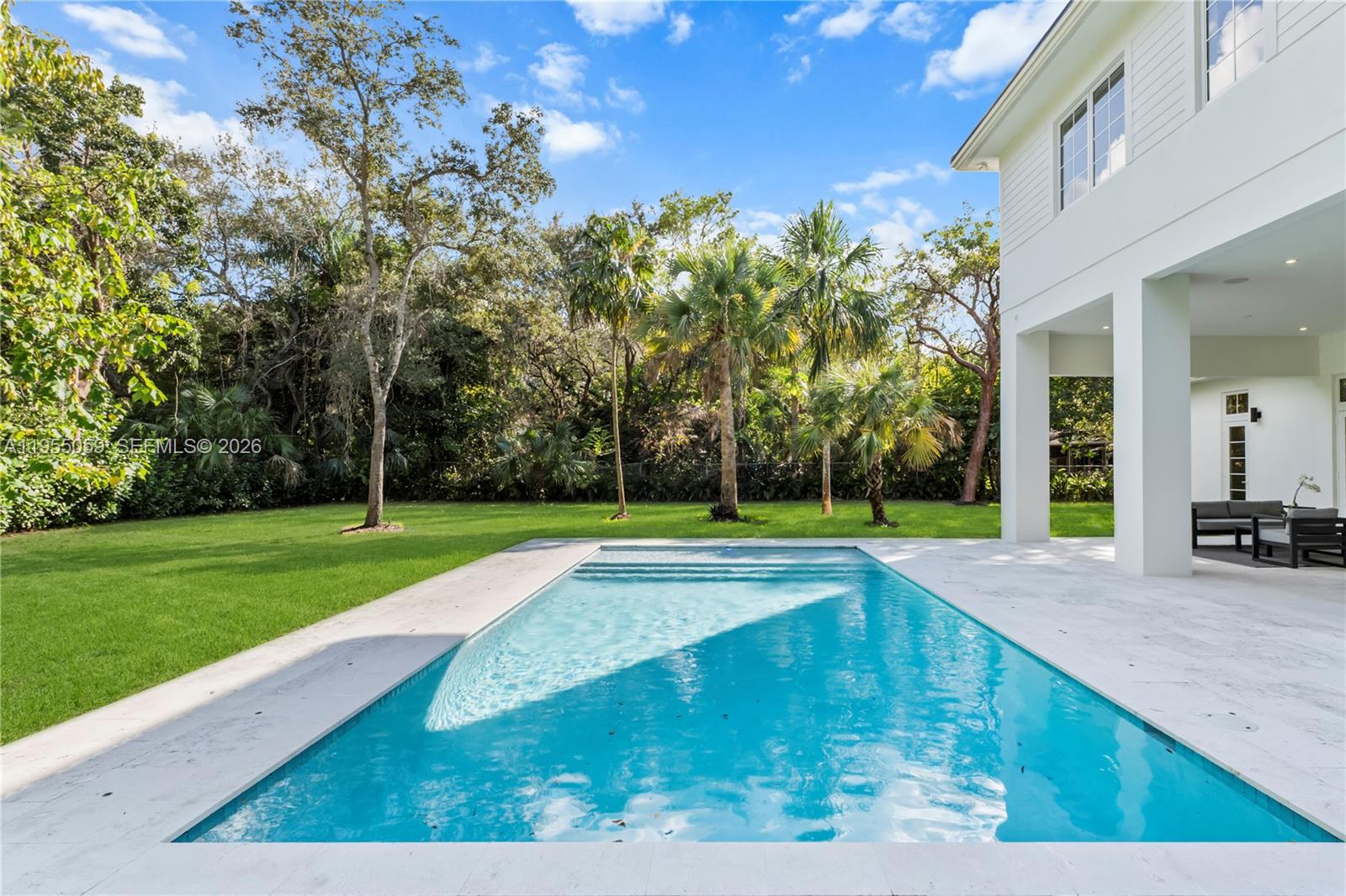 7605 SW 71st Ave Miami, FL 33143