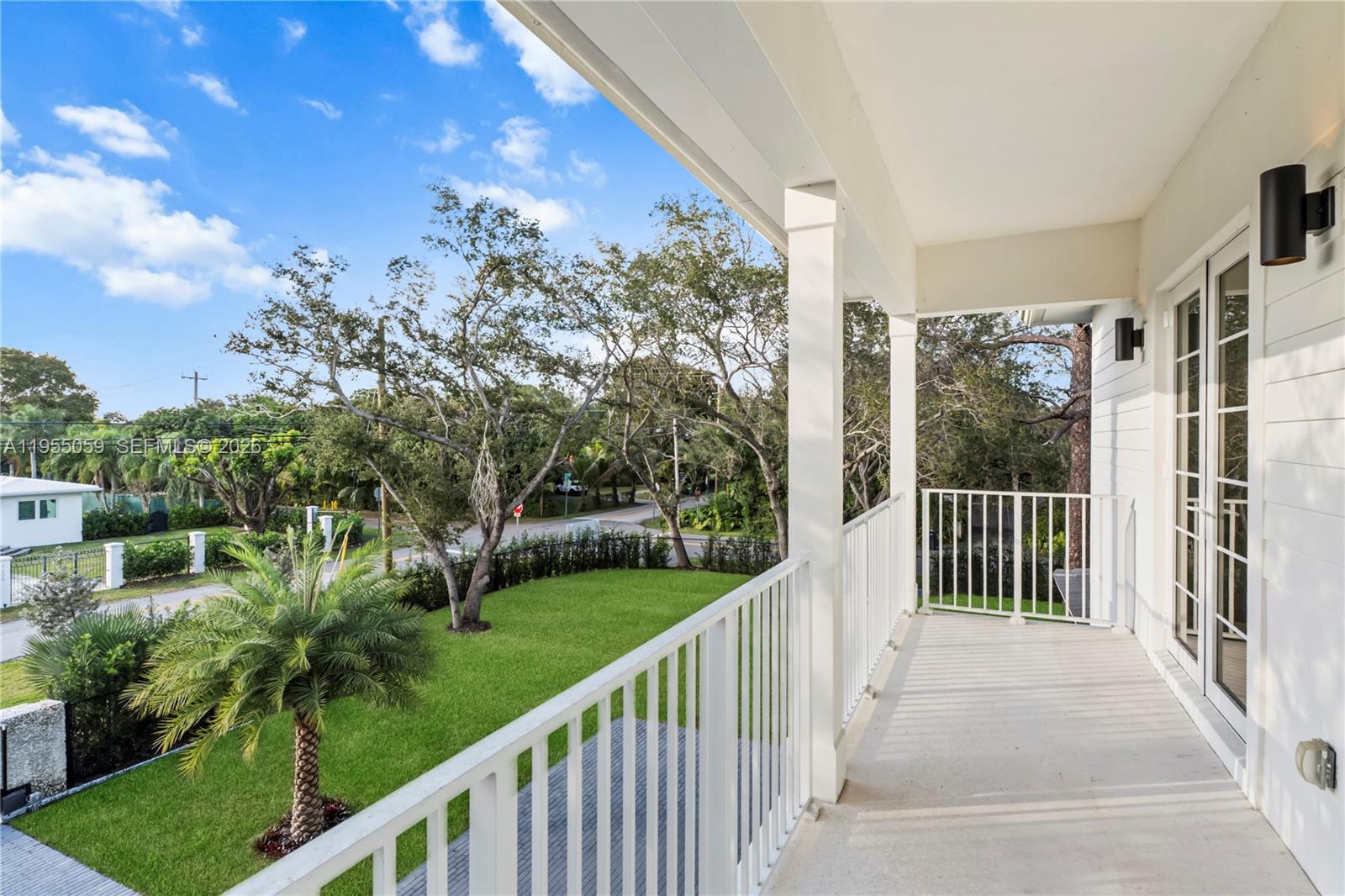 7605 SW 71st Ave Miami, FL 33143