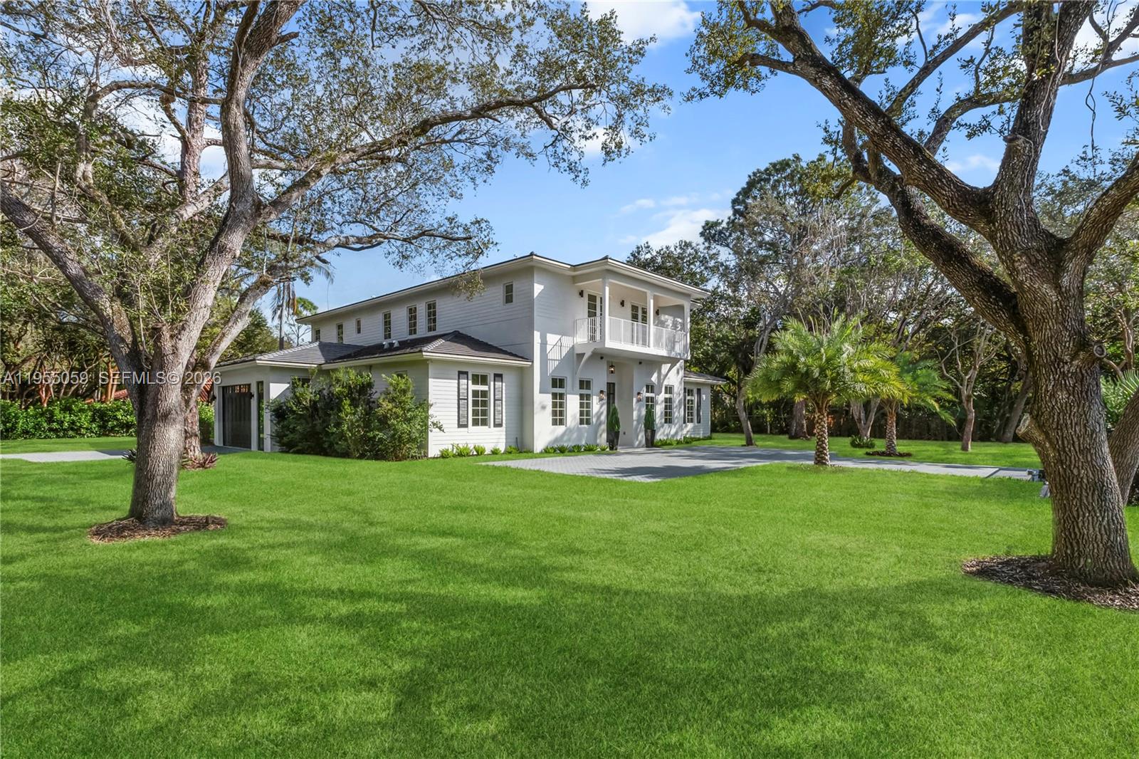 7605 SW 71st Ave Miami, FL 33143