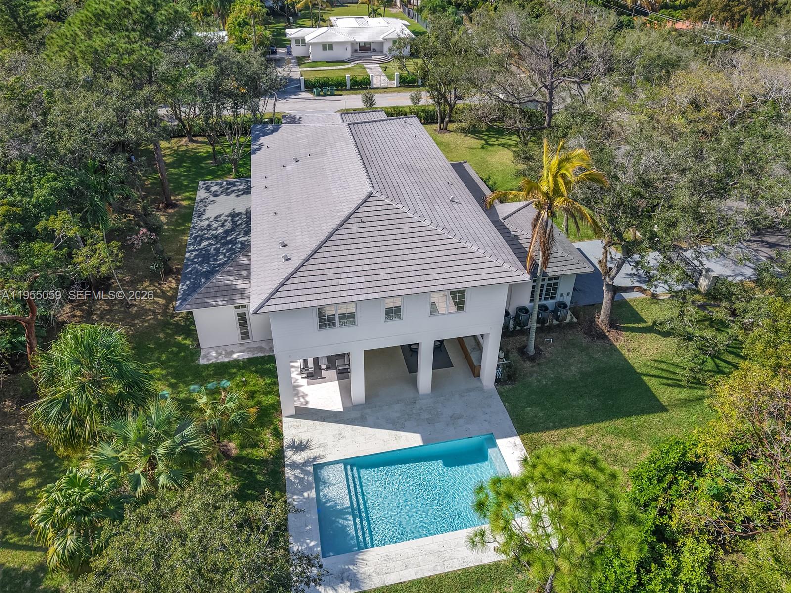 7605 SW 71st Ave Miami, FL 33143