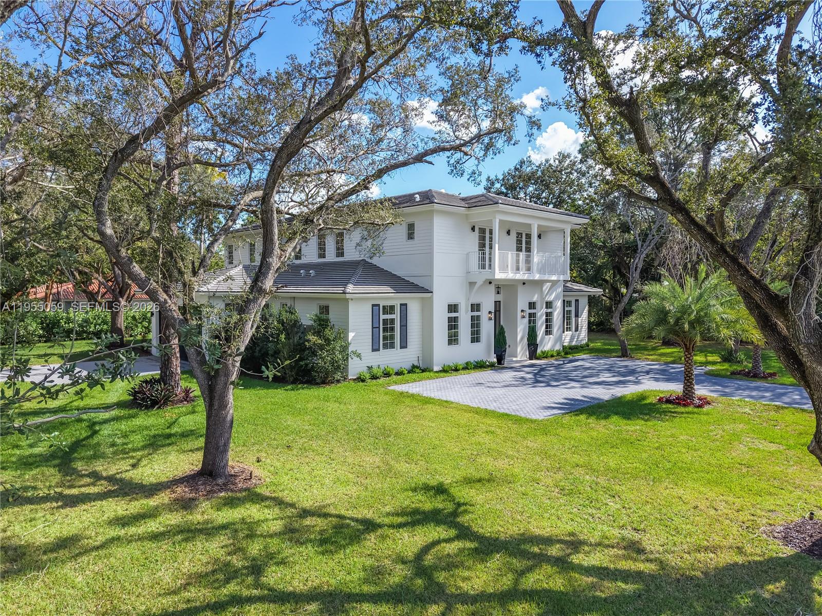 7605 SW 71st Ave Miami, FL 33143