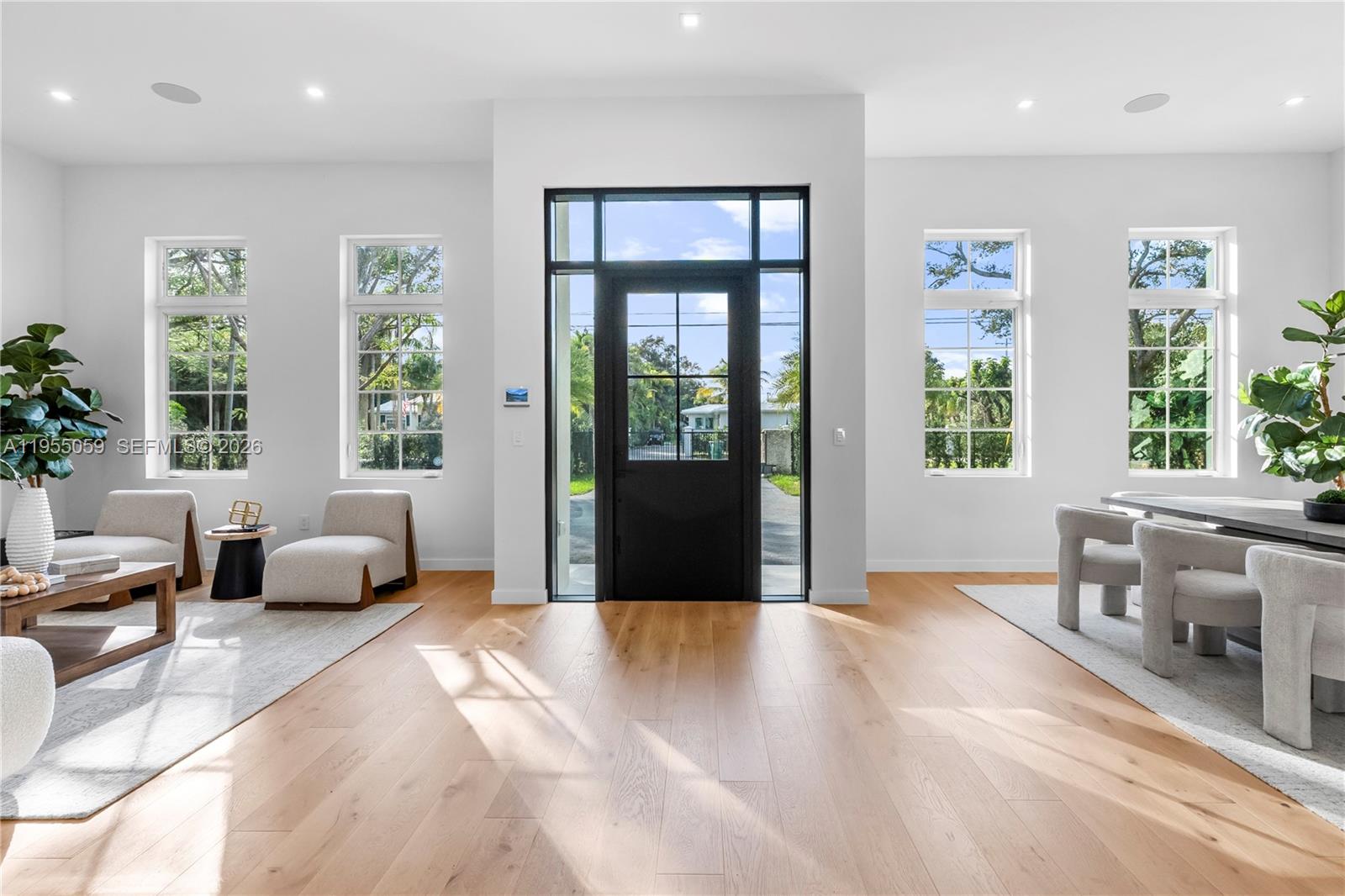 7605 SW 71st Ave Miami, FL 33143