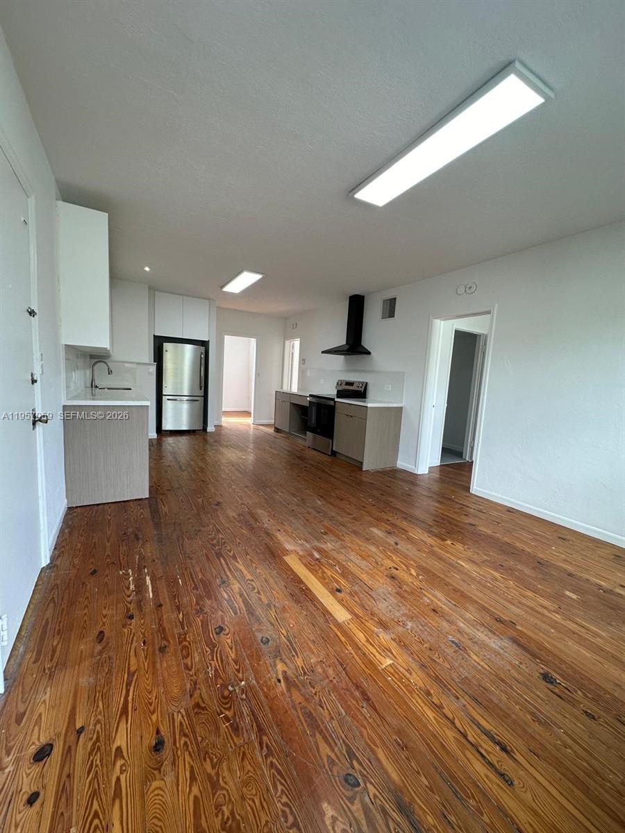 1289 Marseille Dr #50 Miami Beach, FL 33141