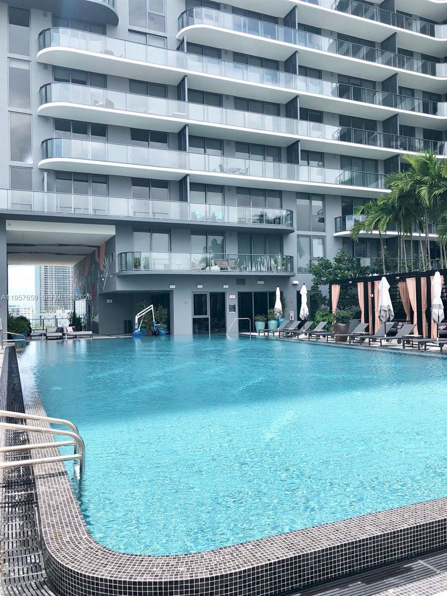 image Hyde Midtown30