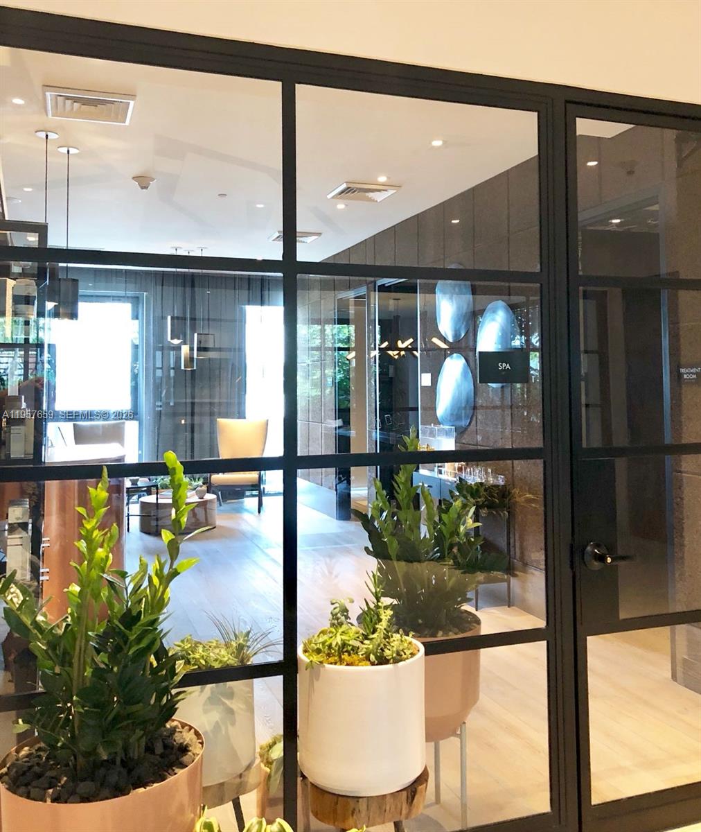 image Hyde Midtown42