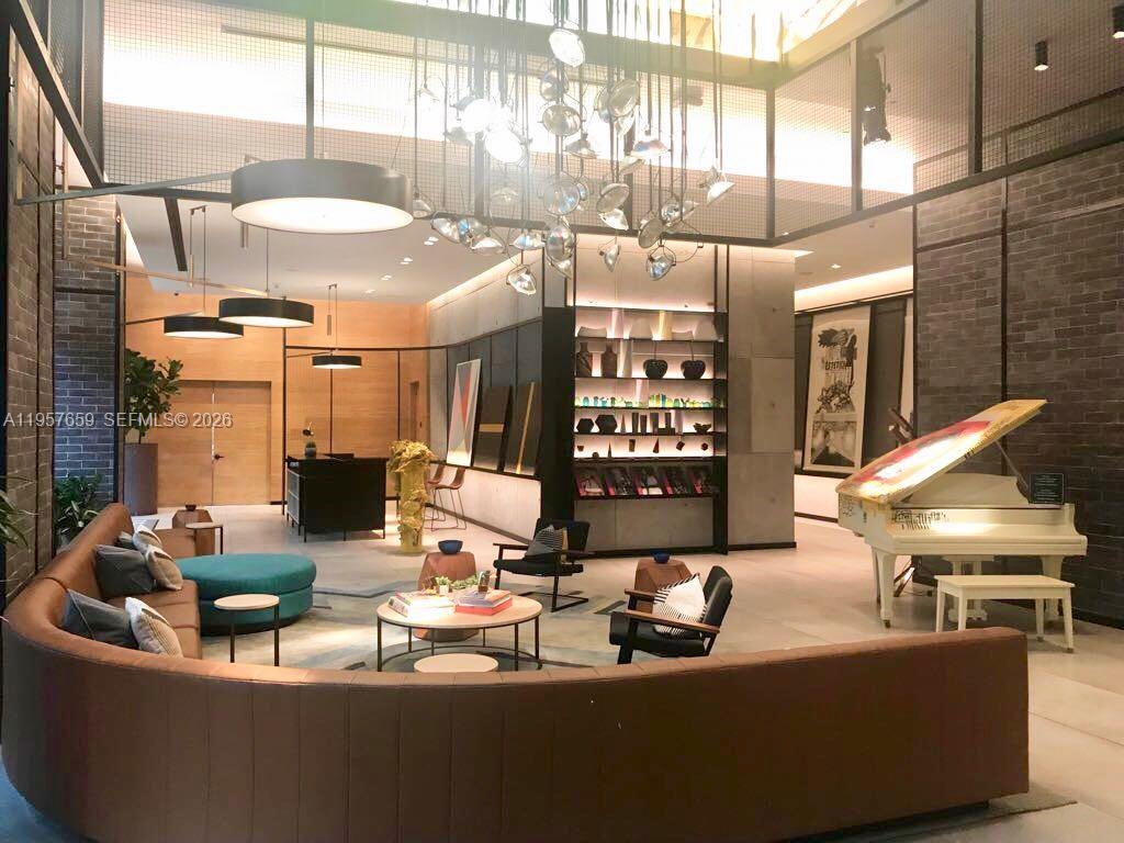 image Hyde Midtown43