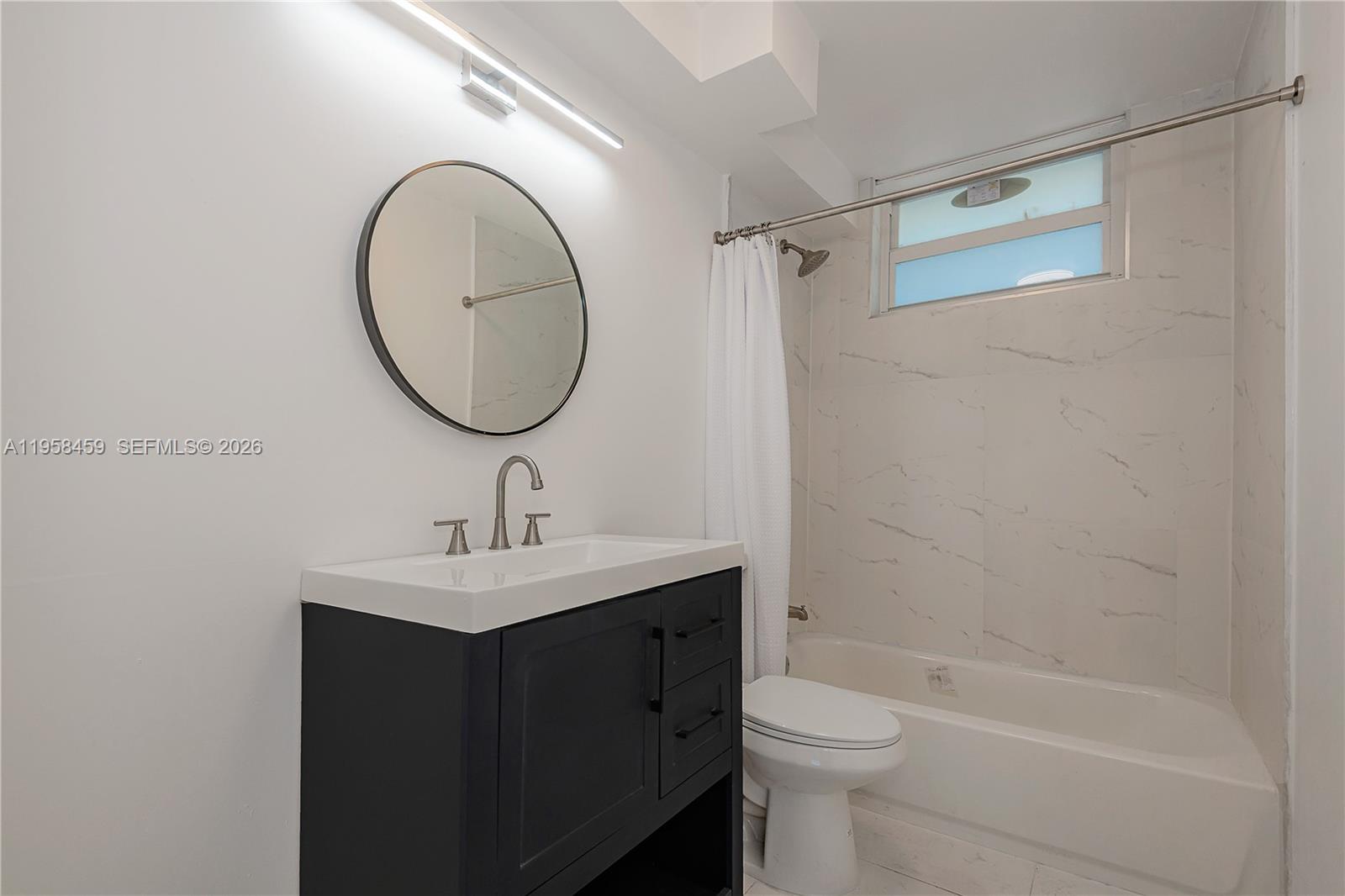 2851 Leonard Dr #J405 Aventura, FL 33160