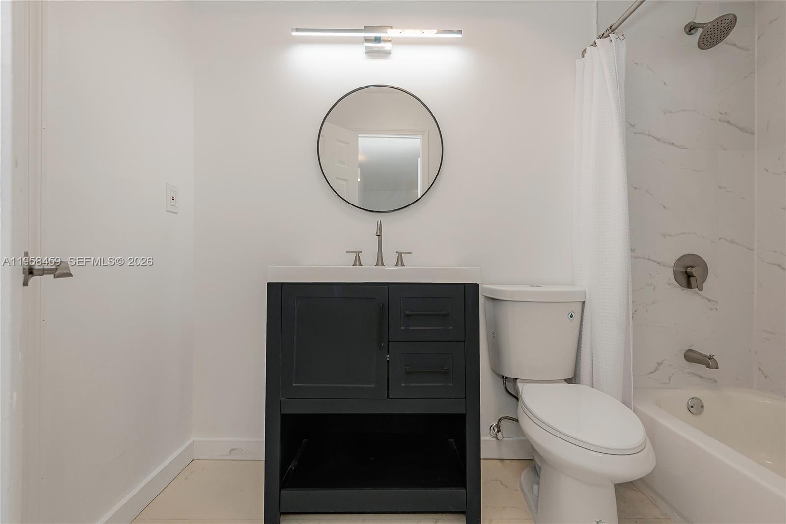 2851 Leonard Dr #J405 Aventura, FL 33160