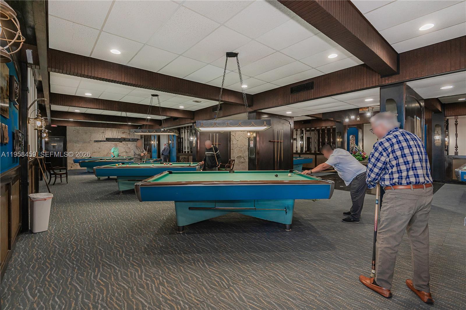 2851 Leonard Dr #J405 Aventura, FL 33160