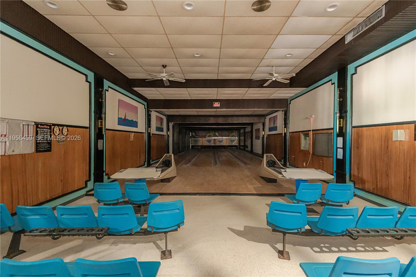 2851 Leonard Dr #J405 Aventura, FL 33160