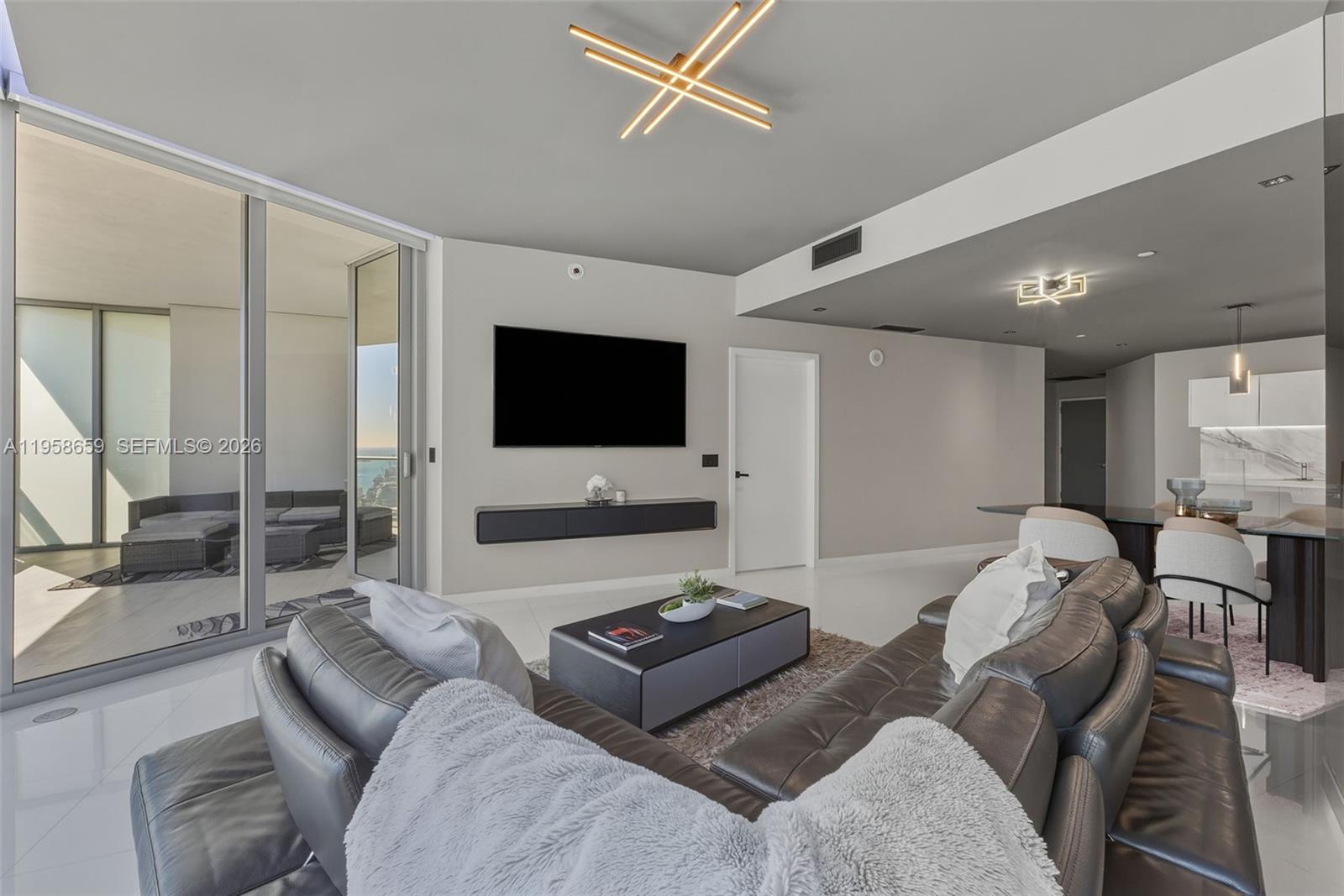 image Paramount Miami Worldcenter13