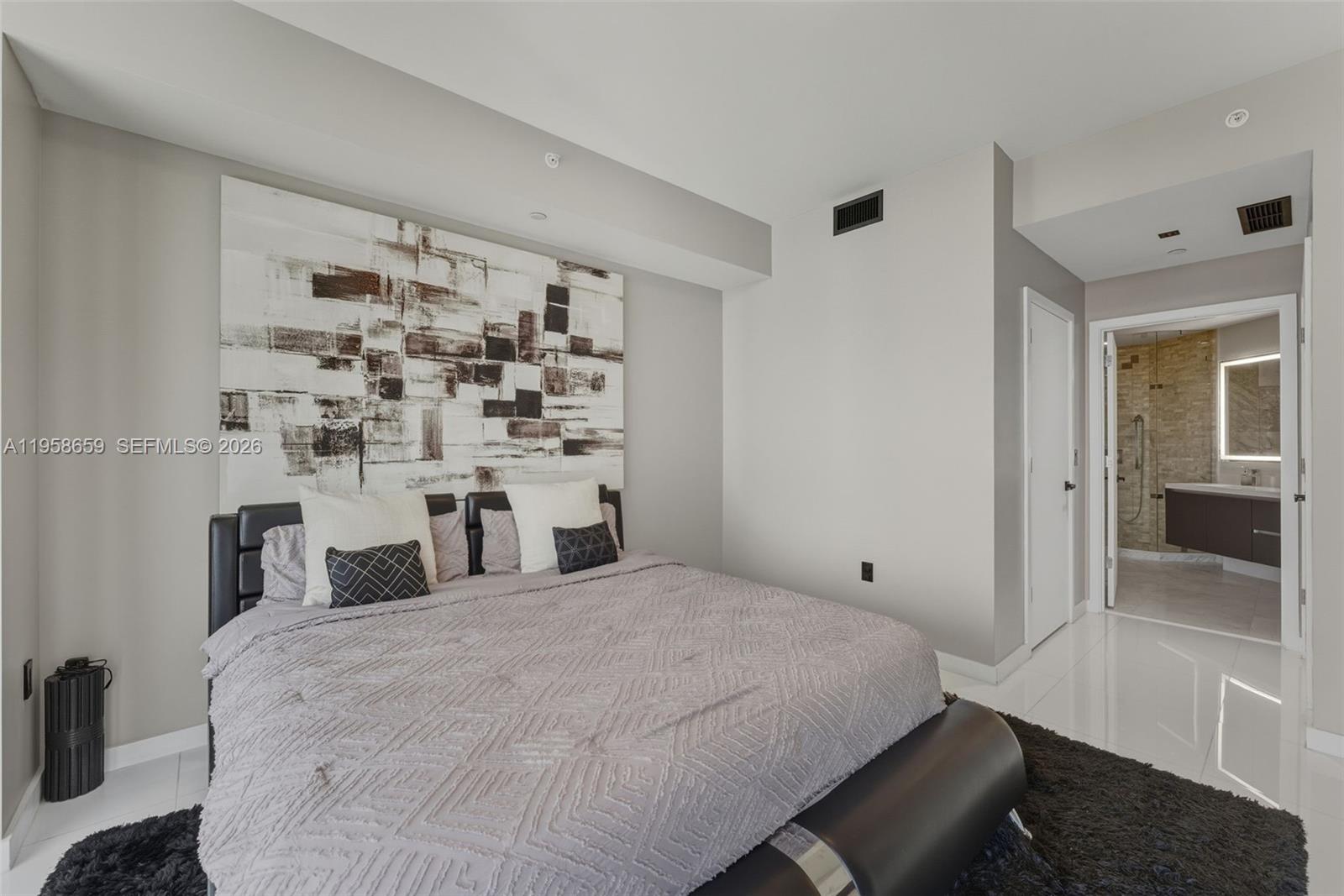 image Paramount Miami Worldcenter21