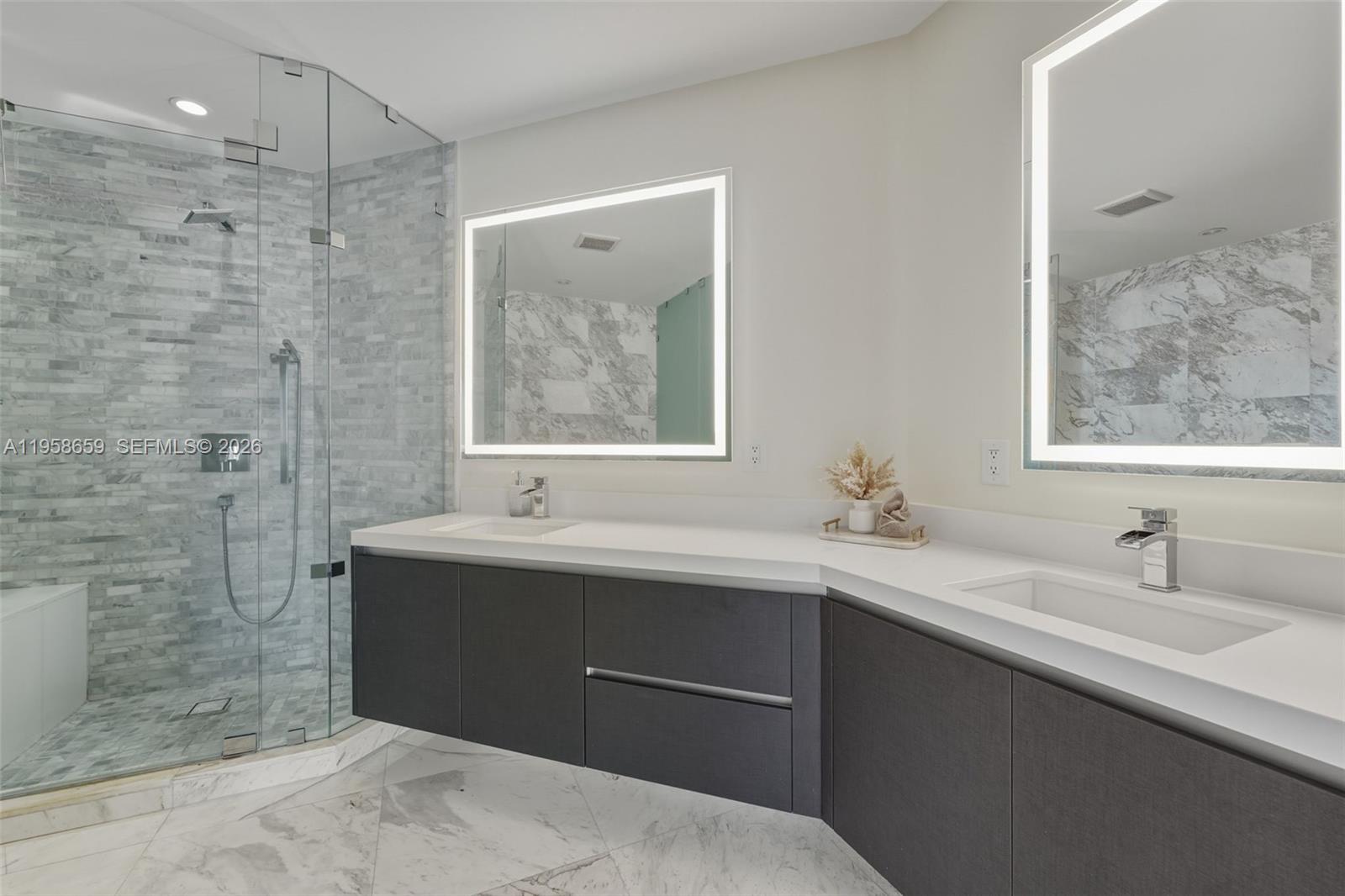 image Paramount Miami Worldcenter23