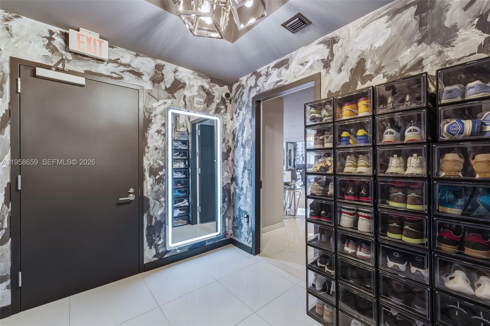 image Paramount Miami Worldcenter3