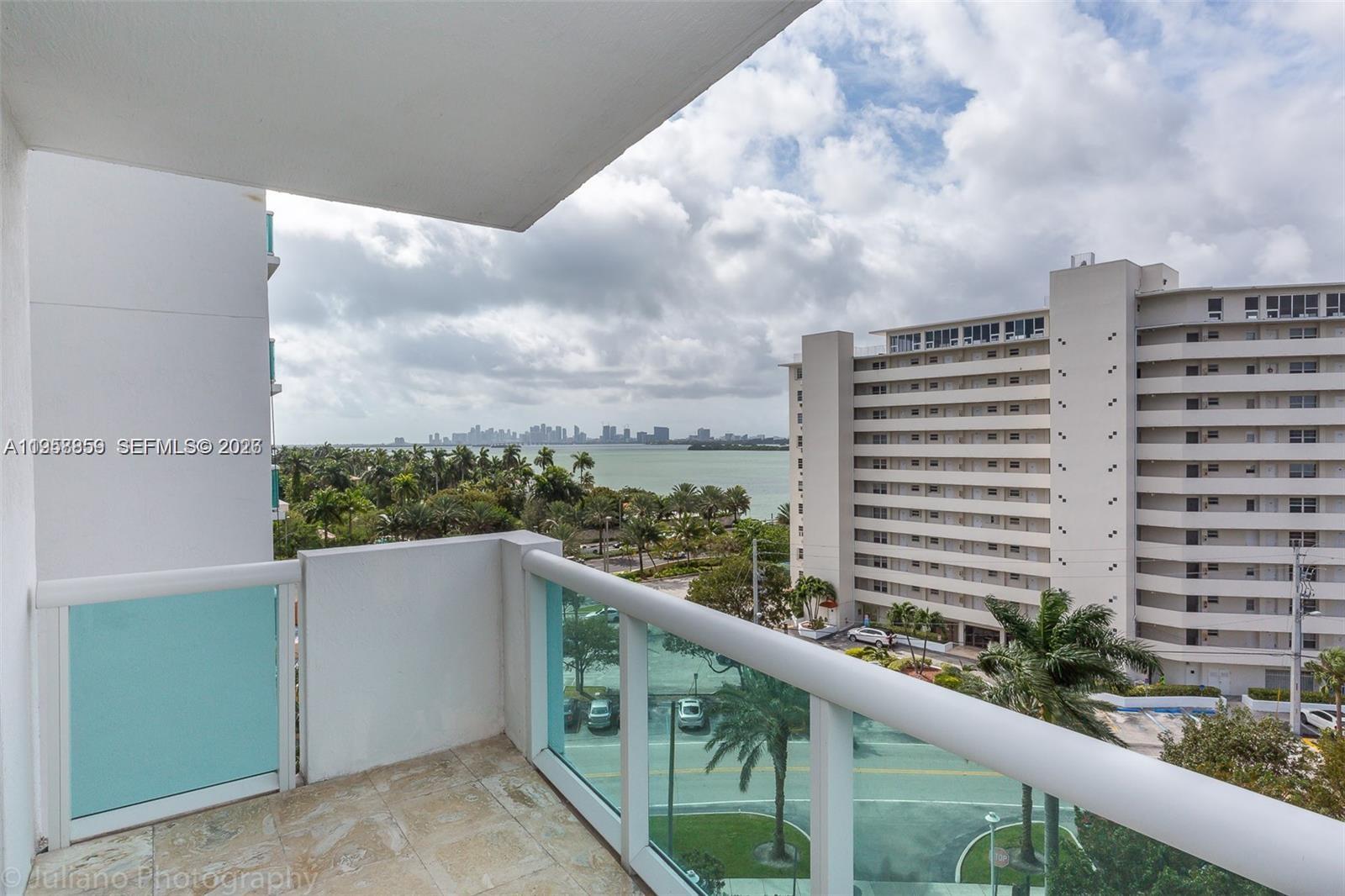 7900 Harbor Is Dr #622 North Bay Village, FL 33141