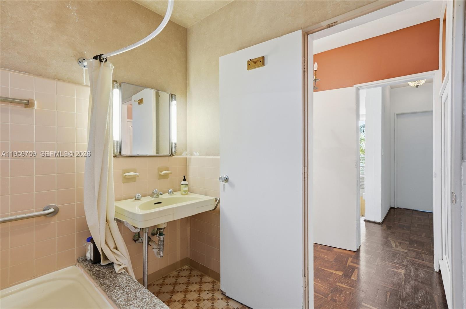 1511 S Ocean Dr Fort Lauderdale, FL 33316