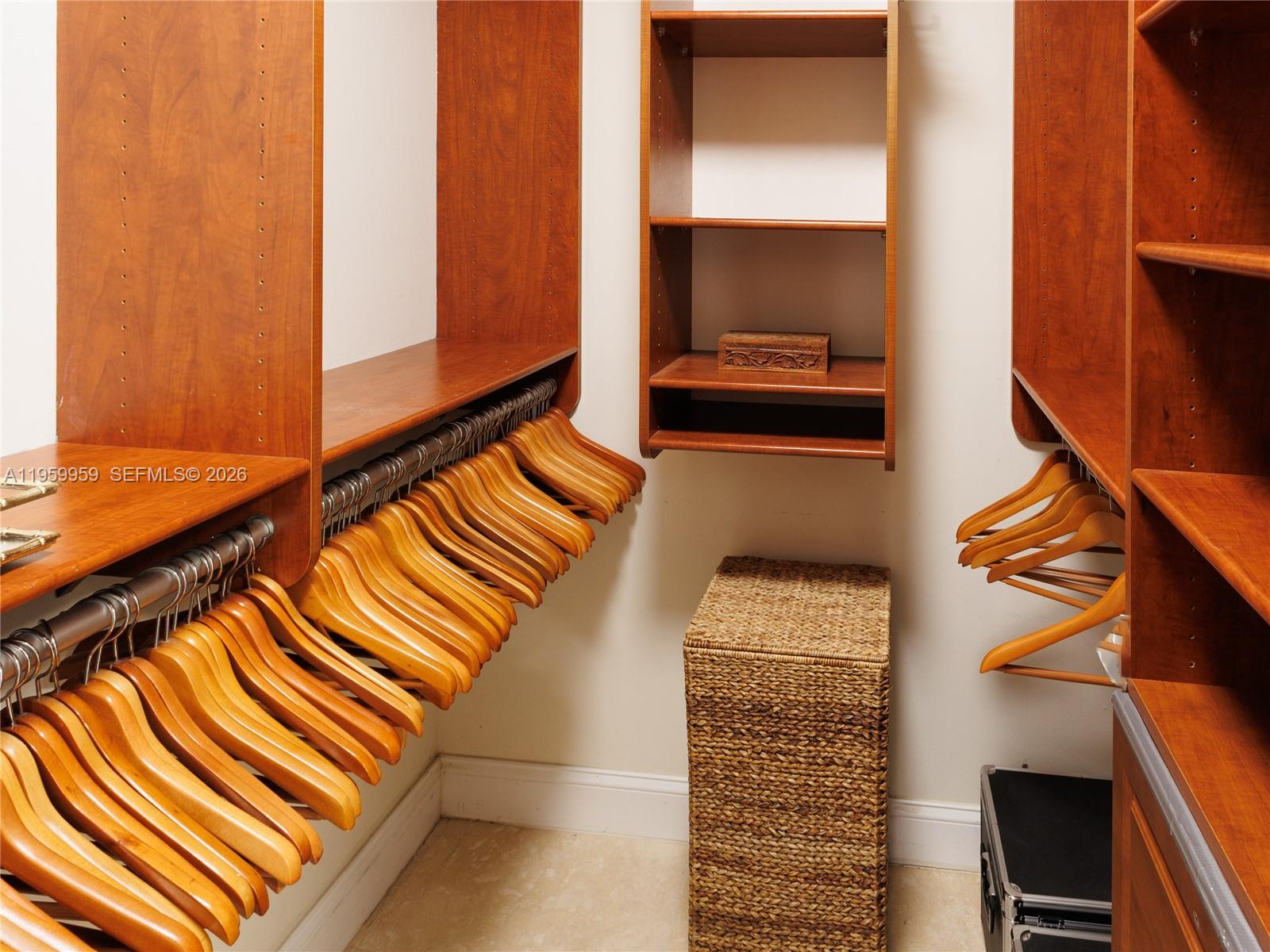 550 Ocean Dr #8B Key Biscayne, FL 33149