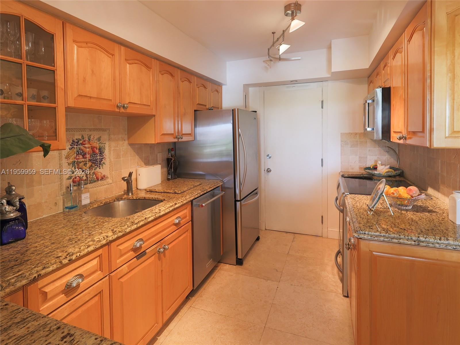 550 Ocean Dr #8B Key Biscayne, FL 33149