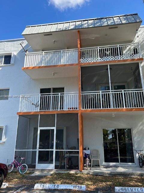 11301 SW 200th St #109-A Miami, FL 33157