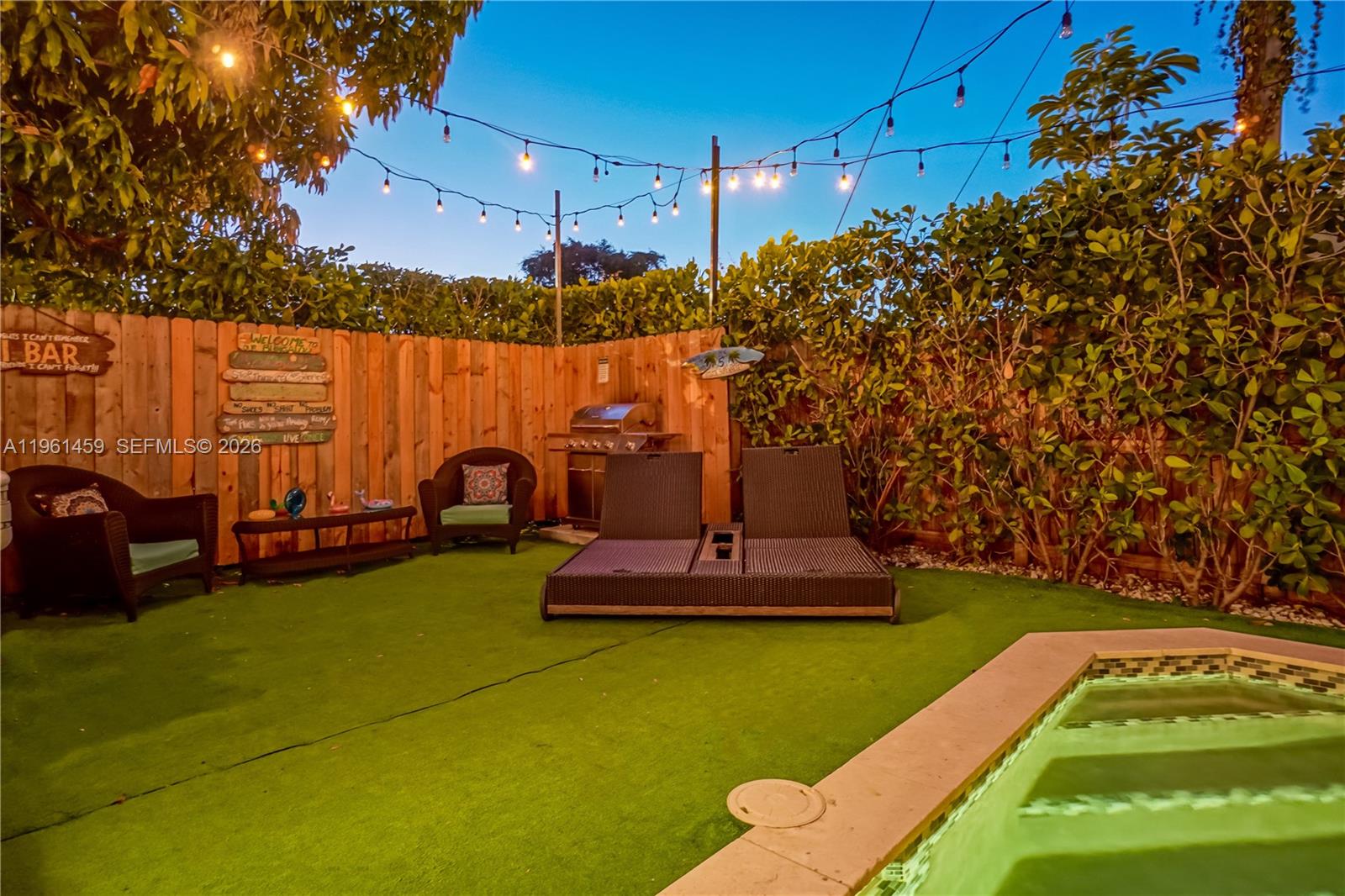 7 NE 50th St Miami, FL 33137