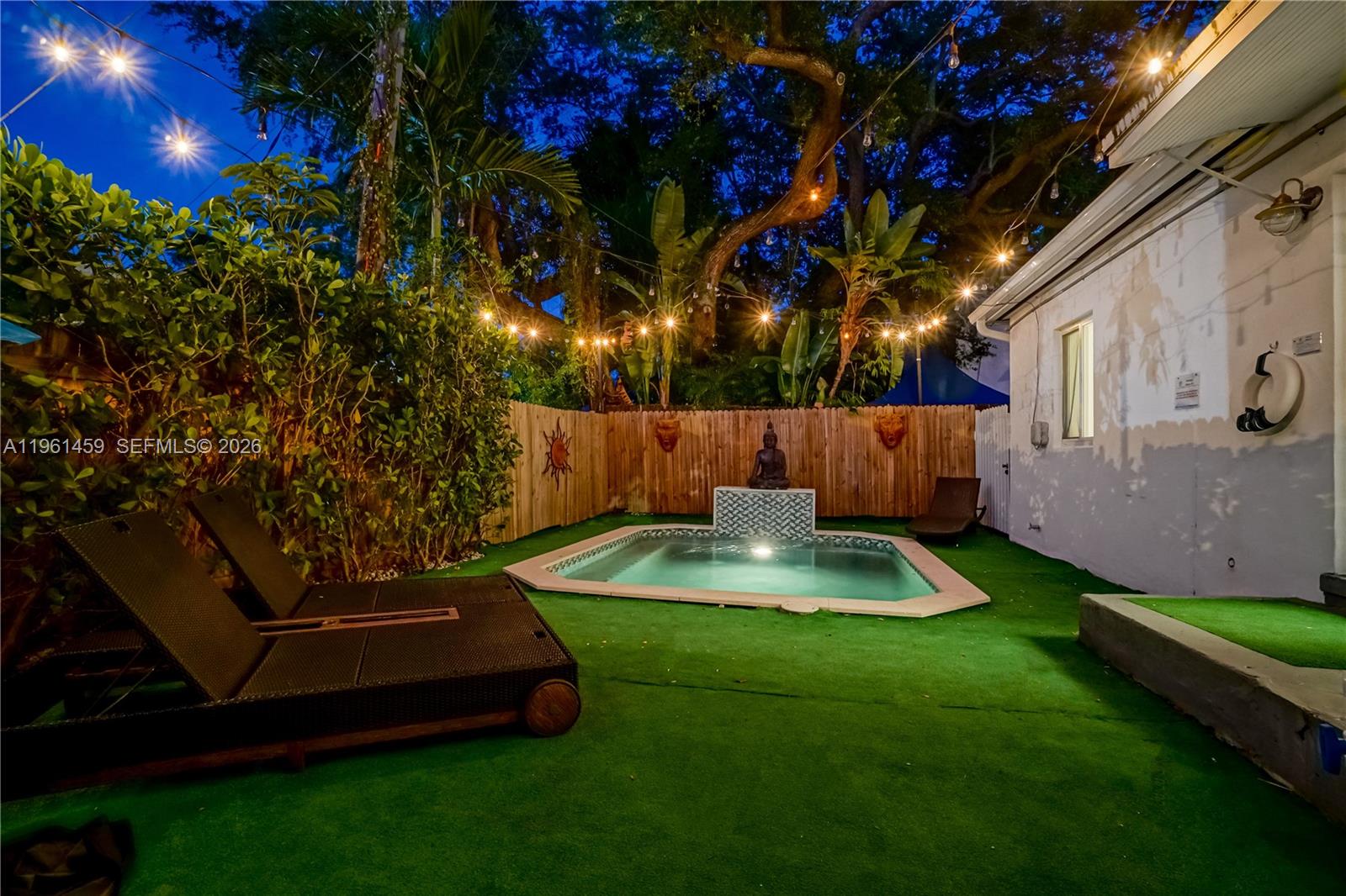 7 NE 50th St Miami, FL 33137