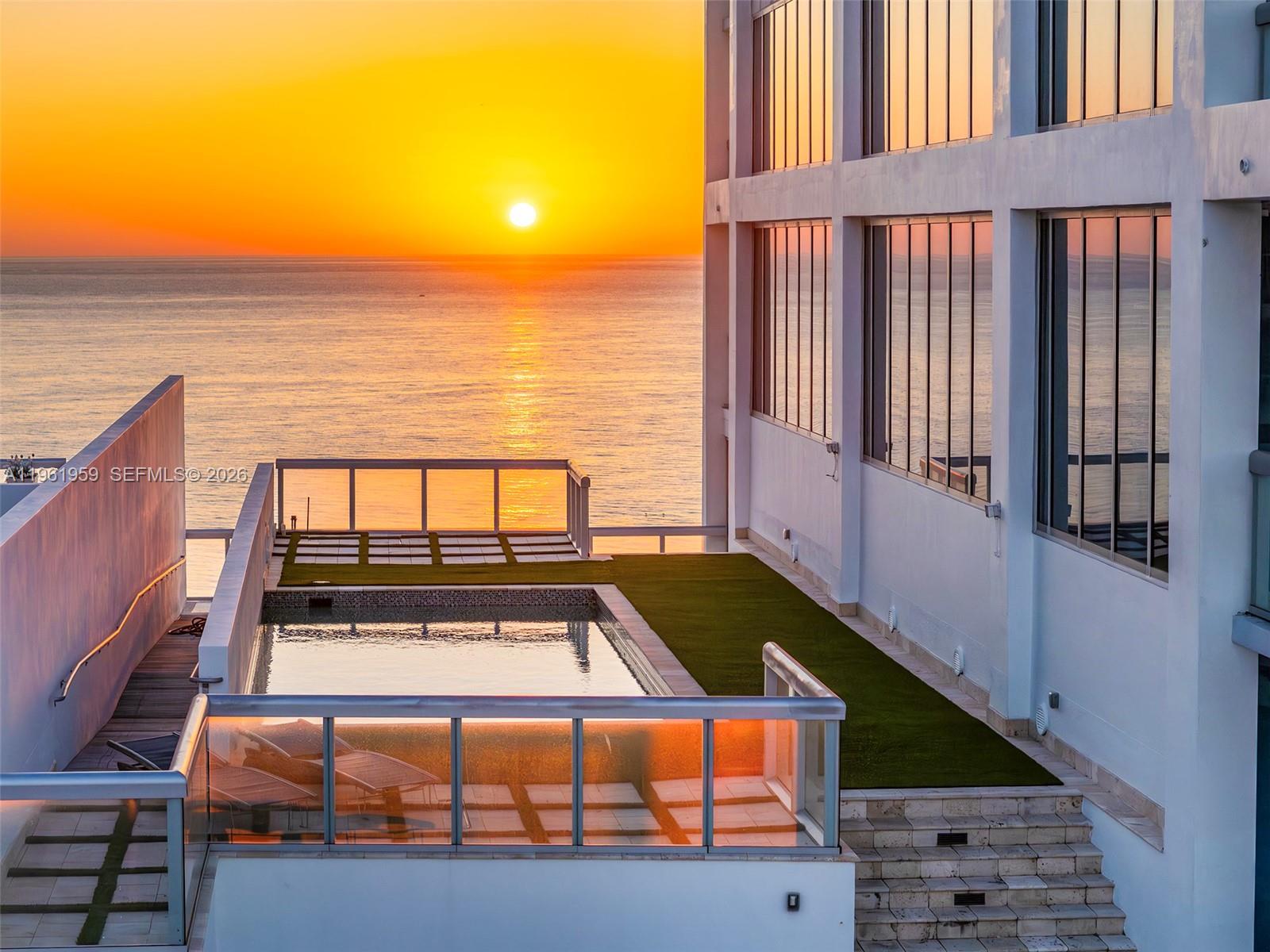 image The Carillon North Tower36