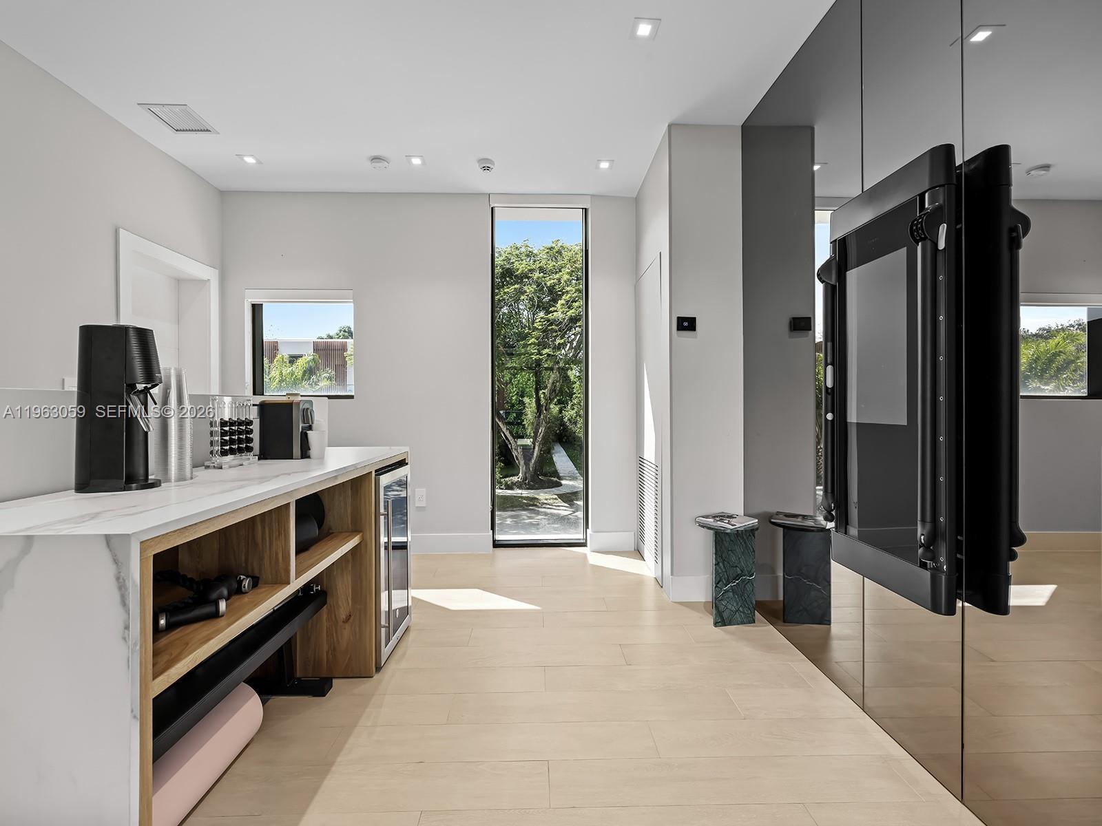 7701 SW 50th Ct Miami, FL 33143