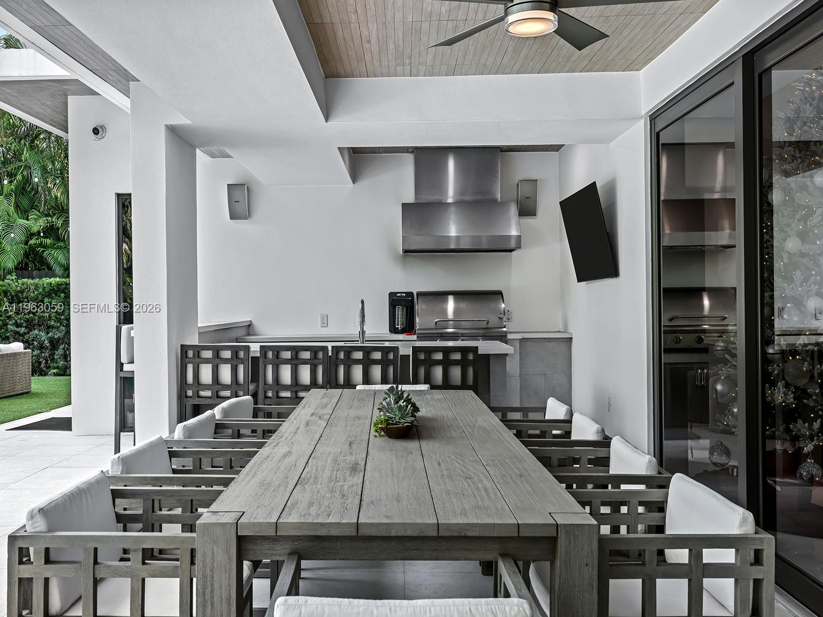 7701 SW 50th Ct Miami, FL 33143