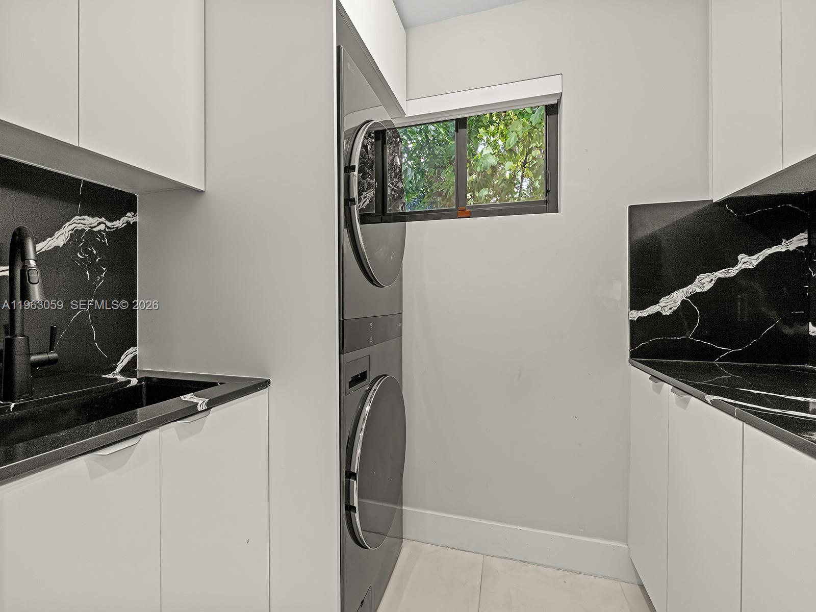 7701 SW 50th Ct Miami, FL 33143