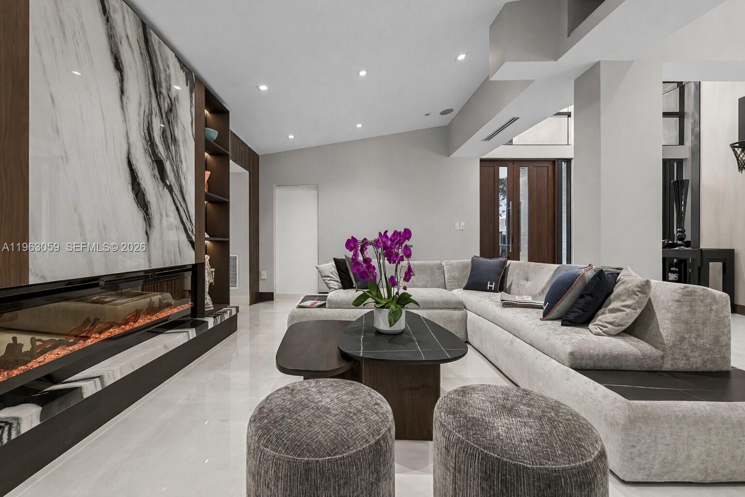 7701 SW 50th Ct Miami, FL 33143