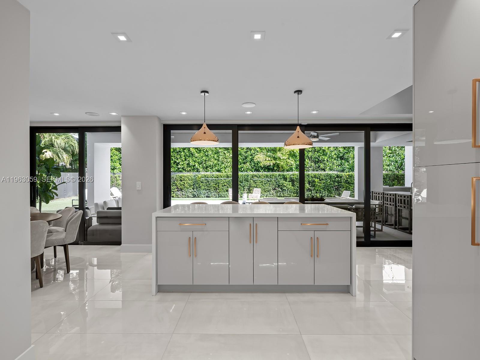 7701 SW 50th Ct Miami, FL 33143