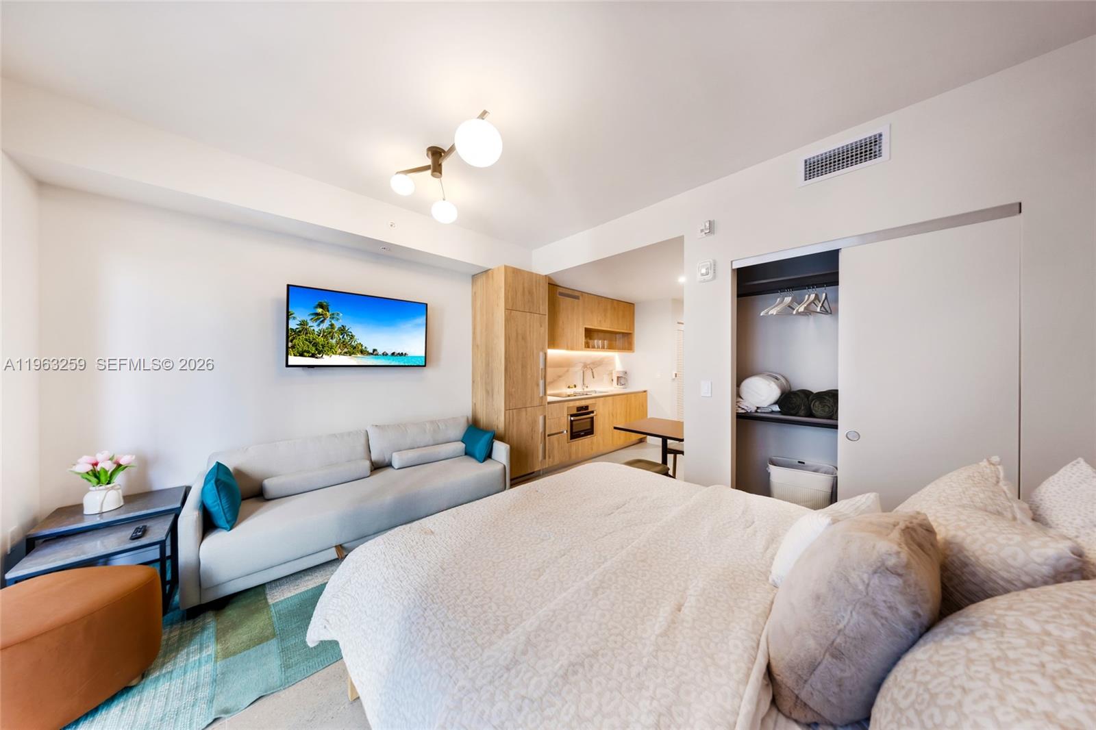 image The Crosby Miami Worldcenter4