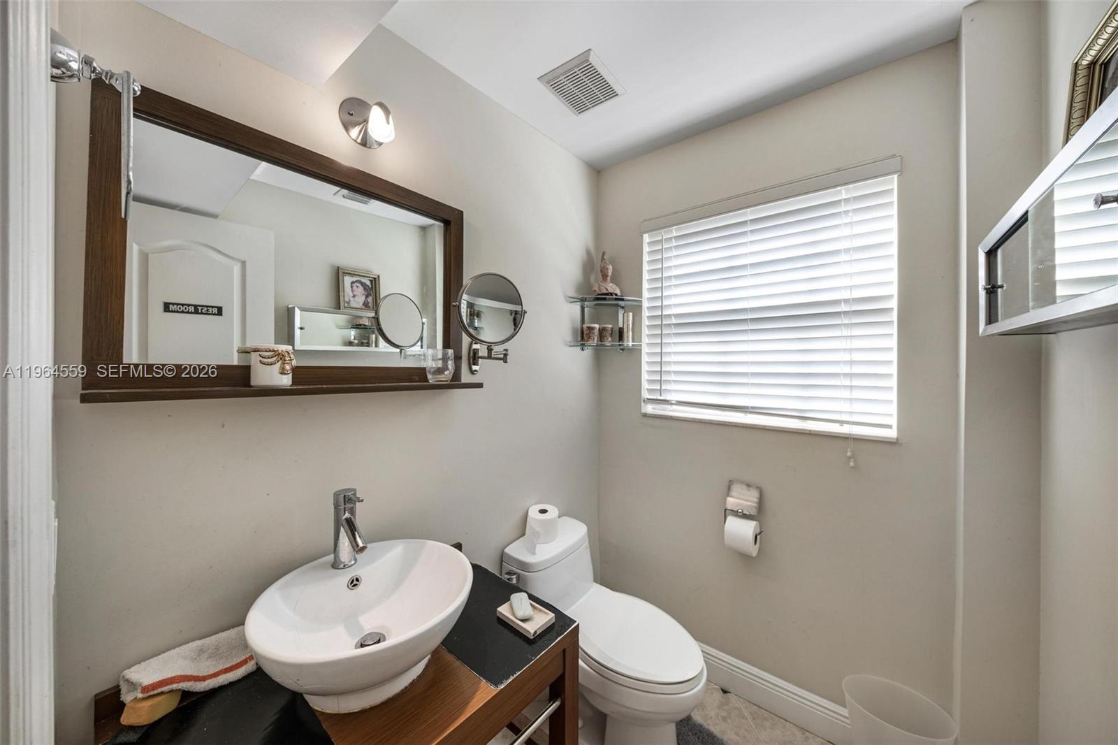 5990 SW 83rd St South Miami, FL 33143