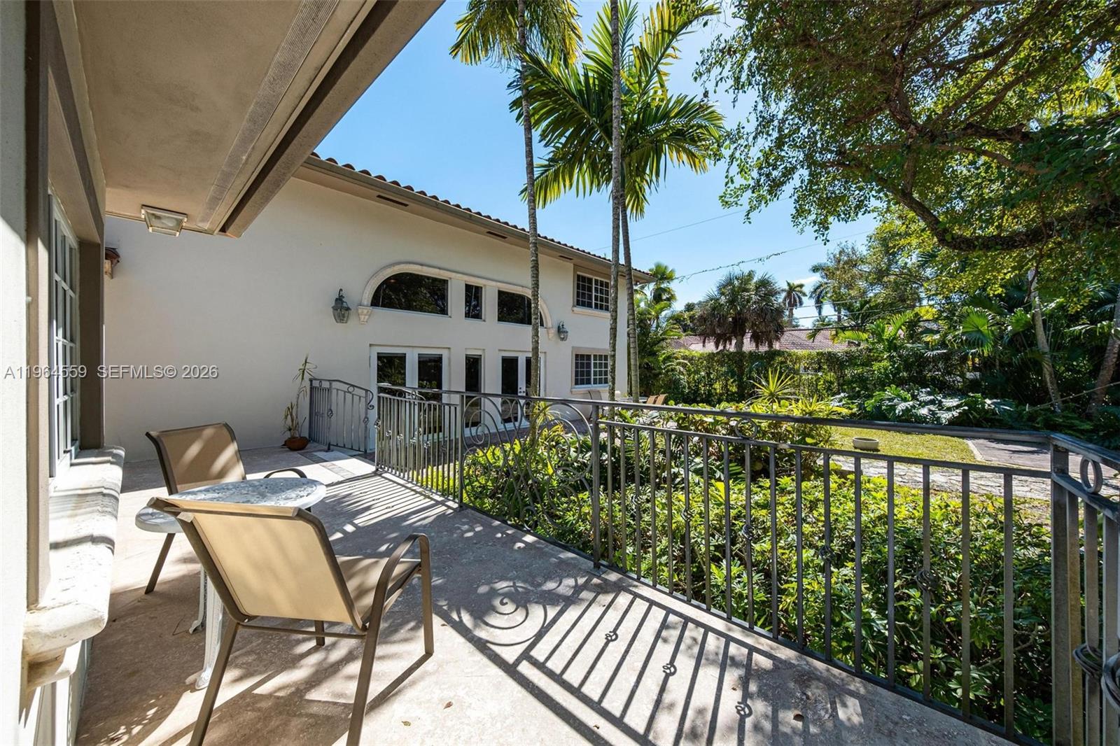 5990 SW 83rd St South Miami, FL 33143