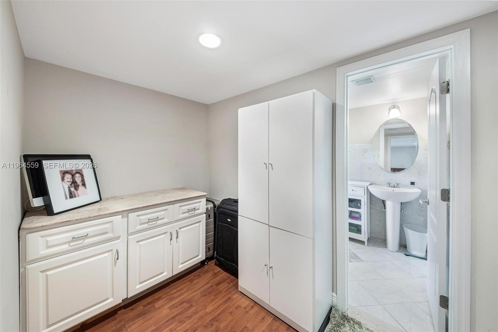 5990 SW 83rd St South Miami, FL 33143