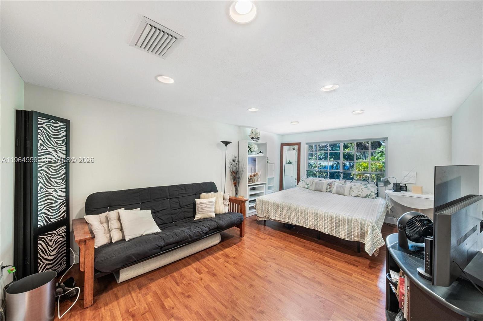 5990 SW 83rd St South Miami, FL 33143