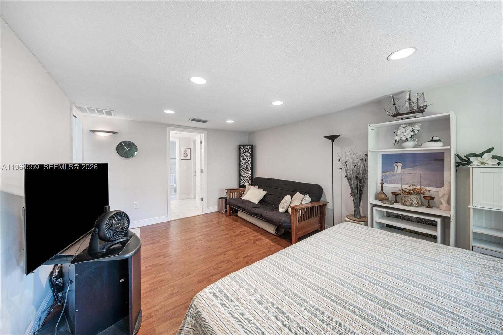 5990 SW 83rd St South Miami, FL 33143